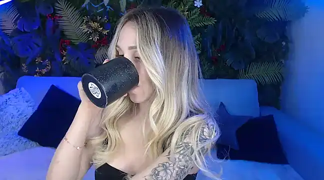 Horny Blond online show from 03.04.25