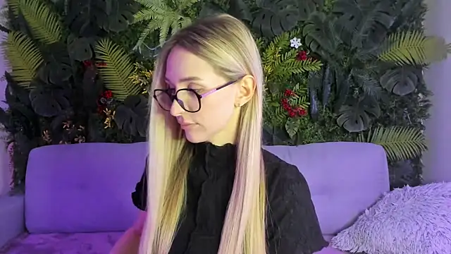 Snapshot of Horny_Blond chatting on 02.07.26 Horny Blond online show from 02.07.26