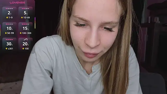 Elis Fox online show from 04.14.26