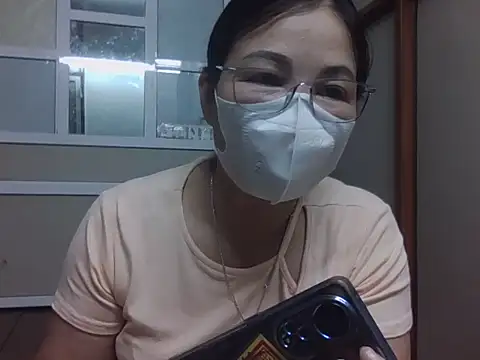 MaiHuong77 online show from 10.15.25