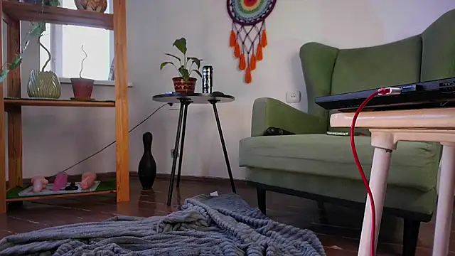 alisahug online show from 01.23.25