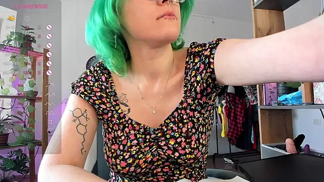 alisahug online show from 03.05.25