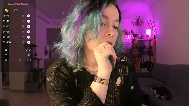 Snapshot of alisahug chatting on 01.17.26 alisahug online show from 01.17.26