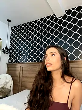 Amber Rush  online show from 10.28.25