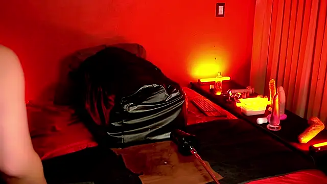 Snapshot of JenniferCD chatting on 03.02.26 JenniferCD online show from 03.02.26