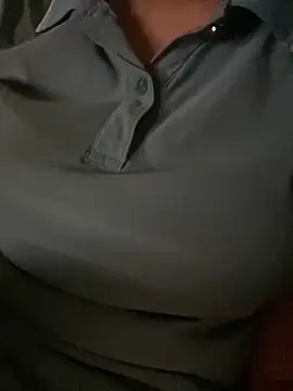 Tuongvy05 online show from 10.13.25