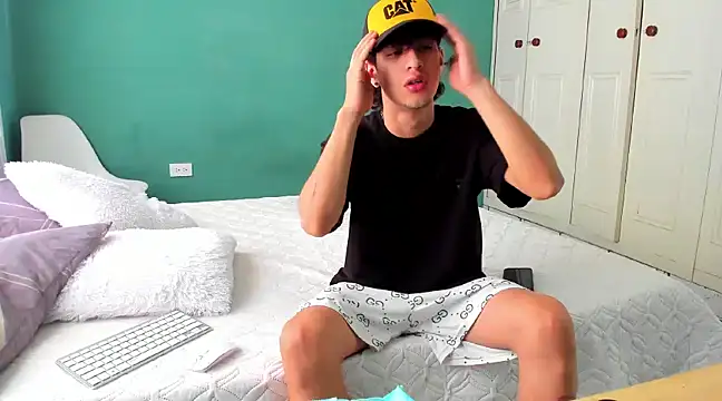 Snapshot of Chandler_ken chatting on 01.07.25 Chandler ken online show from 01.07.25