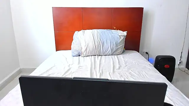 Snapshot of Chandler_ken chatting on 02.11.26 Chandler ken online show from 02.11.26