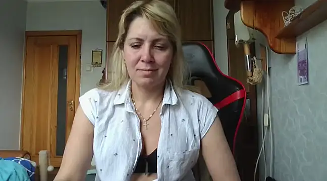 IrinaB1 online show from 03.22.25