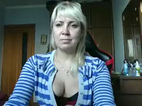 IrinaB1 online show from 10.28.25