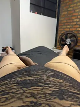 valenthottie online show from 03.15.26