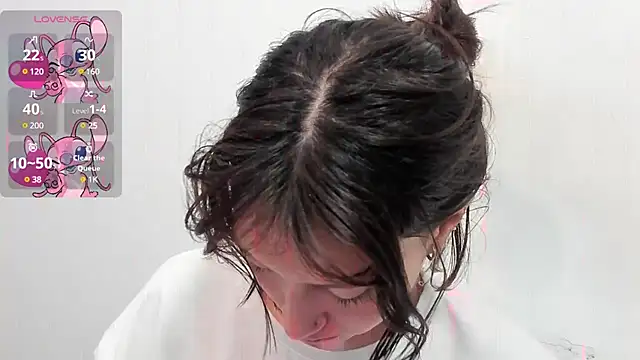 lizzy davis 1 online show from 02.10.25