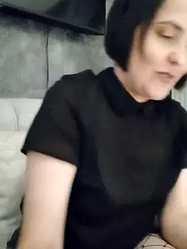 IsisBlake online show from 03.13.25