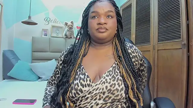 Snapshot of lilybaudyn_ chatting on 09.24.25 lilybaudyn online show from 09.24.25