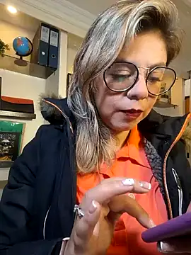 Snapshot of Cata_Office-12 chatting on 12.26.24 Cata Office-12 online show from 12.26.24