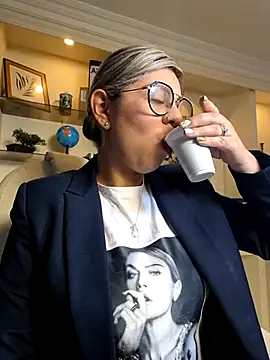 Snapshot of Cata_Office-12 chatting on 02.27.25 Cata Office-12 online show from 02.27.25