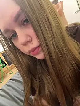 Marylallka5 online show from 02.28.26