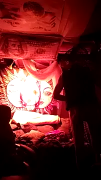 Gillygilly76 online show from 02.24.25