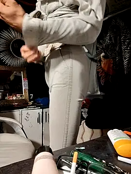 Gillygilly76 online show from 11.14.25