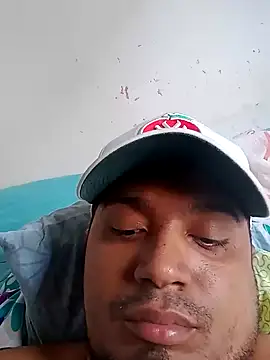 Snapshot of alex_martinez16 chatting on 12.19.24 alex martinez16 online show from 12.19.24
