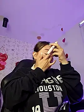 valery mora online show from 02.22.25