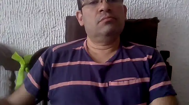 Snapshot of lover_camer chatting on 02.17.25 lover camer online show from 02.17.25