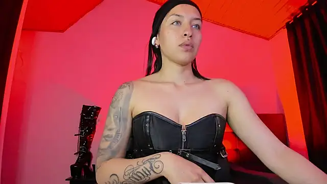 MistressVenena online show from 11.27.25