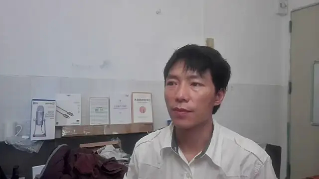 Snapshot of xhqds chatting on 06.16.26 xhqds online show from 06.16.26