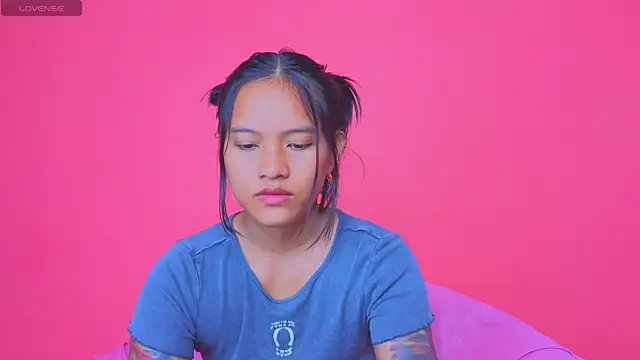 Natsu   online show from 12.14.24