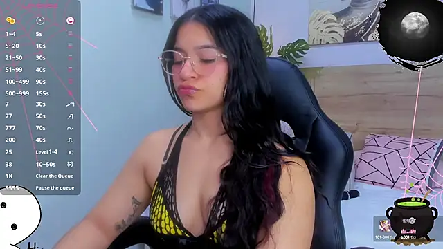 Snapshot of lalytulu99 chatting on 10.02.25 lalytulu99 online show from 10.02.25