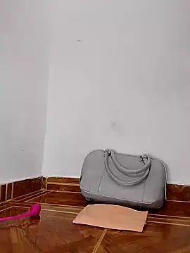 Snapshot of Dakary_hot chatting on 12.12.24 Dakary hot online show from 12.12.24