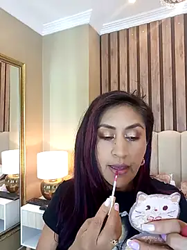 MonicaMoret online show from 03.19.25