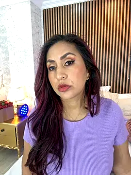 MonicaMoret online show from 10.01.25