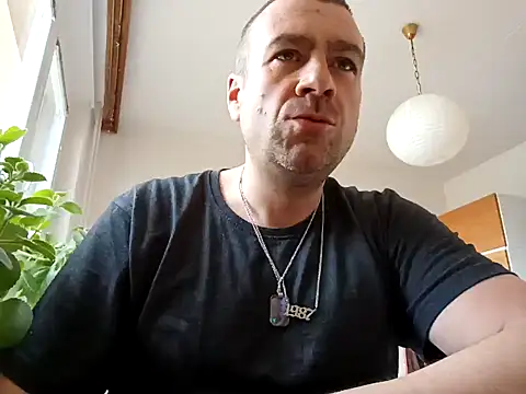Snapshot of amok0 chatting on 03.12.25 amok0 online show from 03.12.25