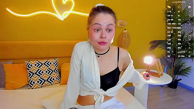 Kelly Cuutie online show from 03.13.26