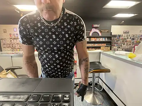 RawRyder8 online show from 12.13.24