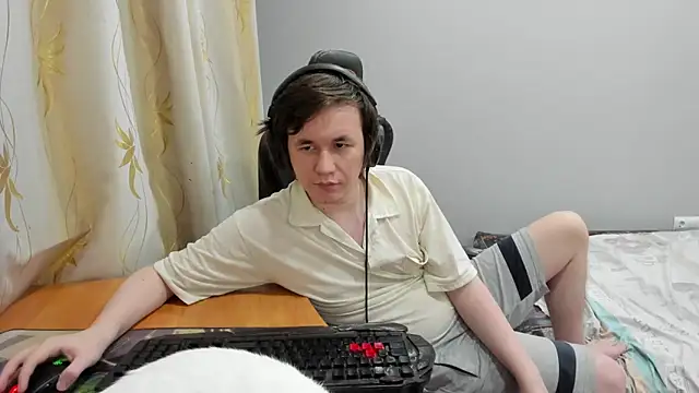iliaskrislove online show from 04.20.26