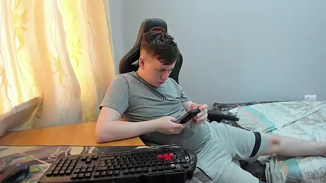 iliaskrislove online show from 04.24.26