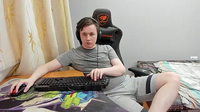 Snapshot of iliaskrislove chatting on 06.28.26 iliaskrislove online show from 06.28.26