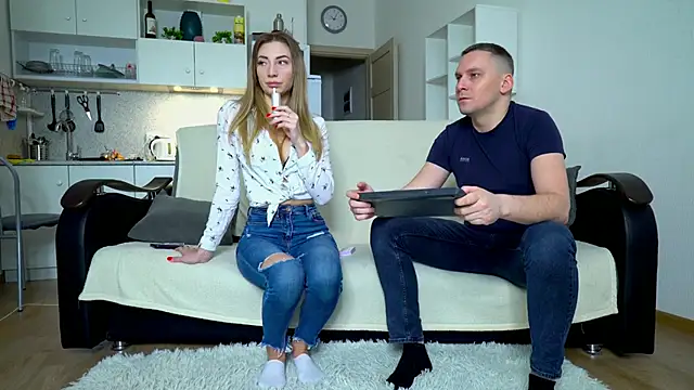 littlesweettifany online show from 01.21.25