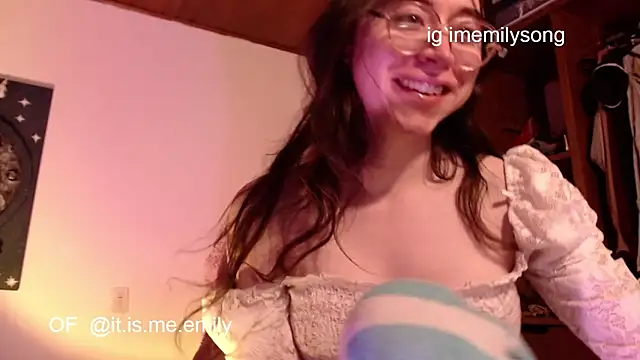 emily pearl  online show from 02.01.26