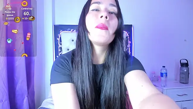 Snapshot of Veeronica_Smith chatting on 02.04.25 Veeronica Smith online show from 02.04.25