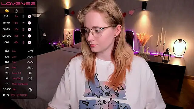 Snapshot of Aemilia_ chatting on 07.01.26 Aemilia online show from 07.01.26