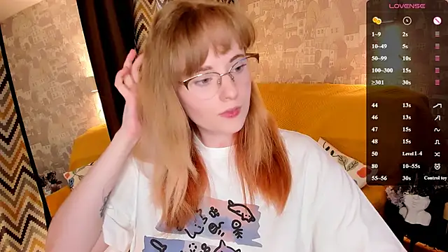 Snapshot of Aemilia_ chatting on 07.07.26 Aemilia online show from 07.07.26