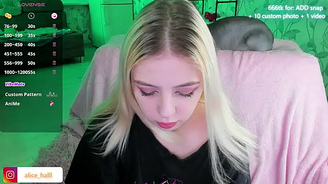 Alice Halle online show from 12.13.24