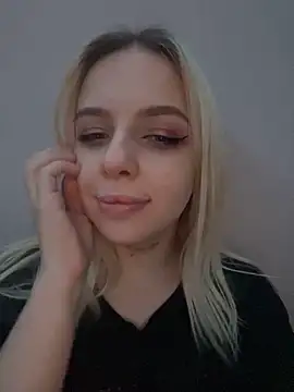 Alice Halle online show from 12.14.24