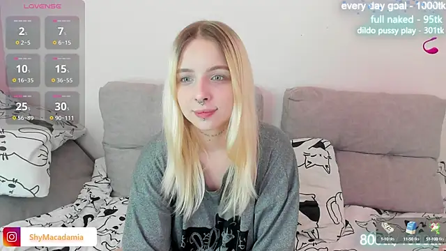 Alice Halle online show from 03.09.25