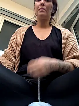 Linalicious online show from 11.06.25