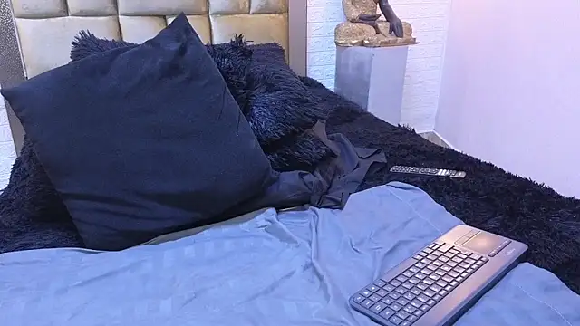 ximenawilliamss online show from 03.02.25