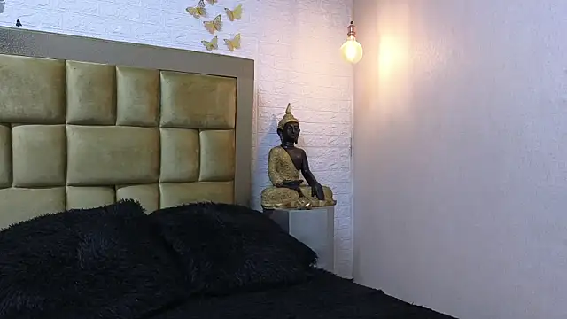 ximenawilliamss online show from 06.23.26